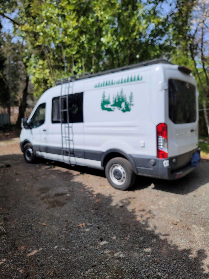 Picture 2/25 of a LIKE NEW... Just barely broke in ! for sale in Portland, Oregon