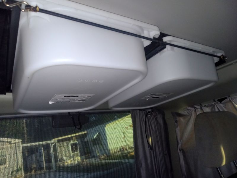 Picture 4/10 of a 2003 Eurovan Weekender for sale in Tampa, Florida