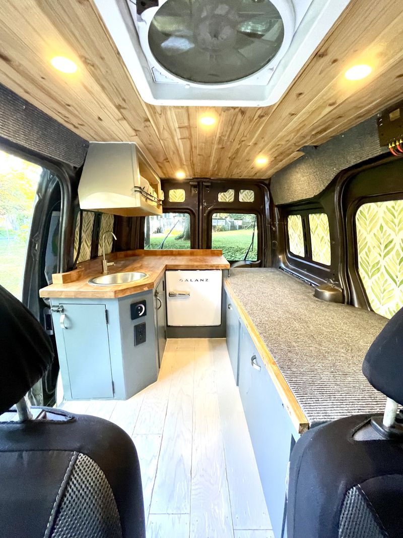 Picture 1/14 of a 2010 Ford Transit Connect Campervan for sale in Morristown, New Jersey