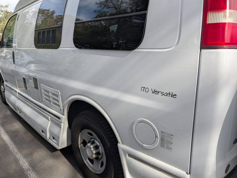 Picture 4/21 of a 2015 Roadtrek Versatile 170 for sale in Encinitas, California