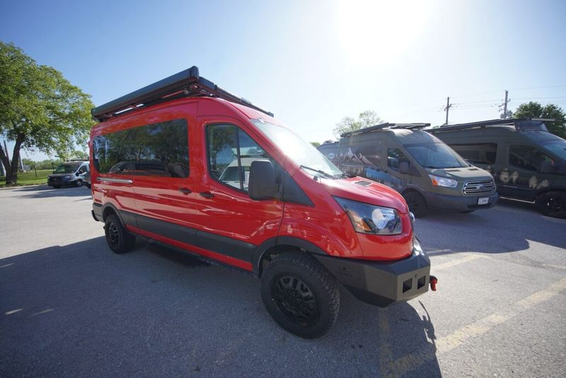 Picture 3/27 of a 2023 Vandoit LIV MR for sale in Blue Springs, Missouri