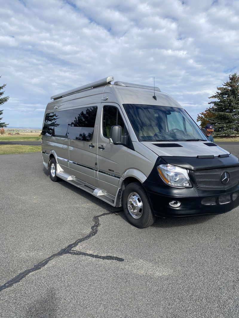 Picture 2/28 of a 2015 Roadtrek CS Adventurous for sale in Grangeville, Idaho