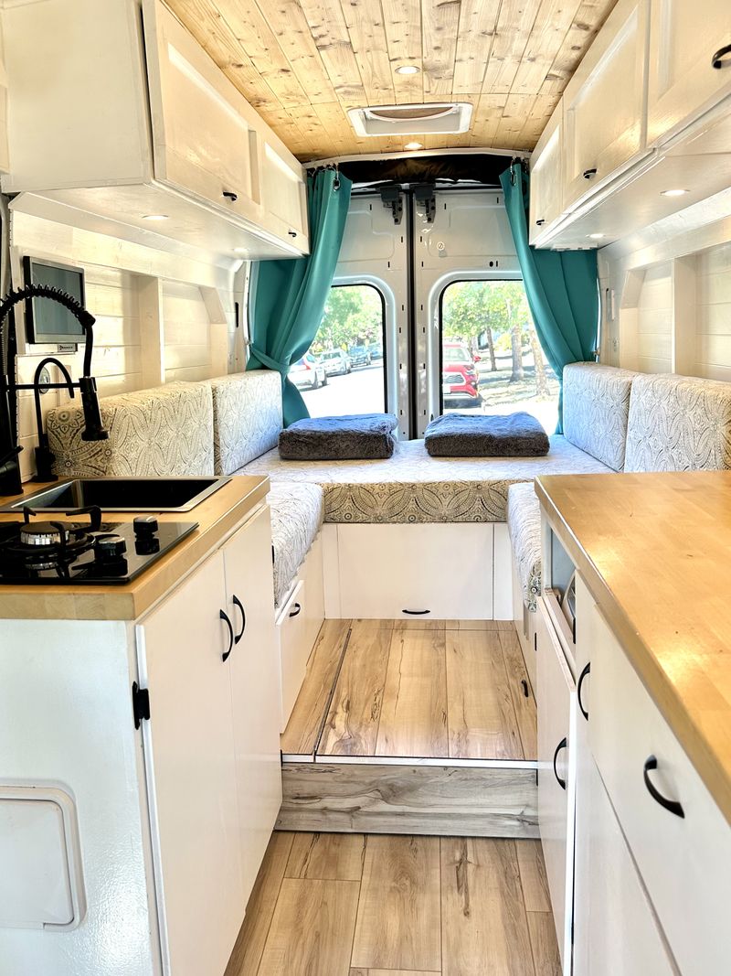 Picture 4/14 of a 2019 Ford Transit High Roof Stealth Campervan for sale in Portland, Oregon