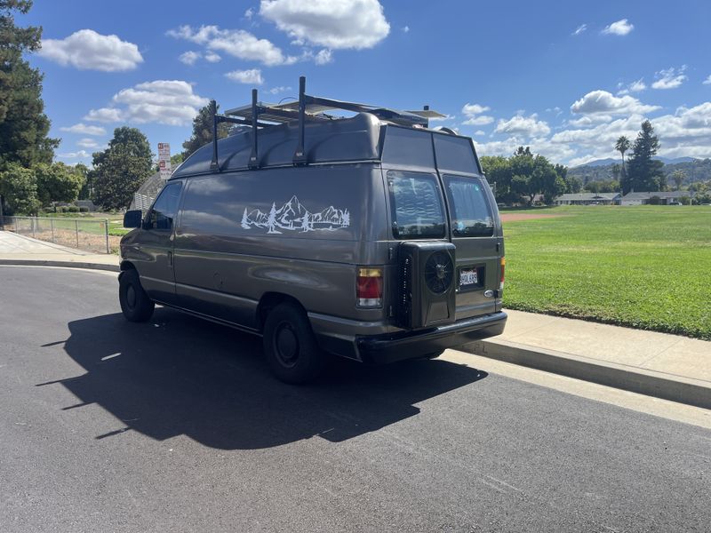 Picture 4/18 of a 1995 Ford E150 medium top for sale in San Jose, California