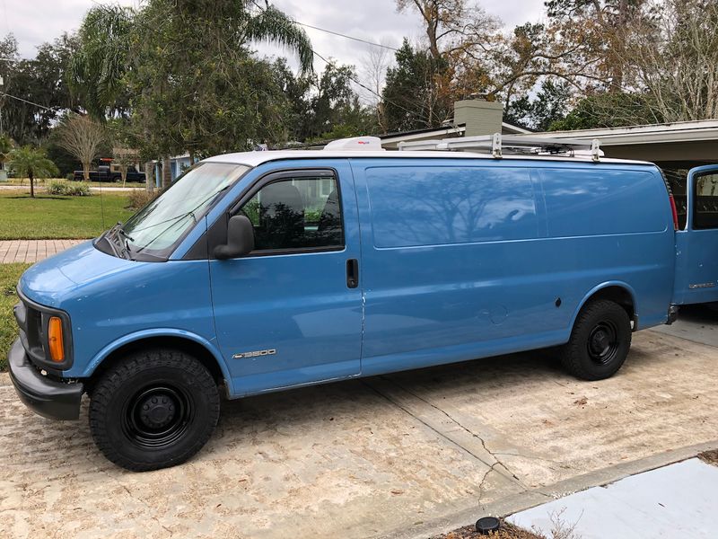 Picture 3/19 of a 1999 Chevrolet Express 3500 Camper Van for sale in Deland, Florida