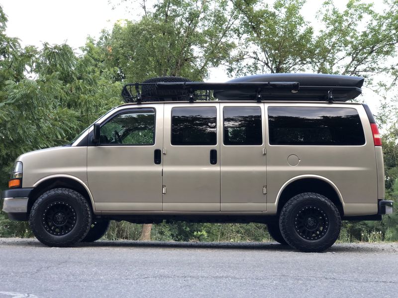 Picture 2/21 of a 2005 AWD Chevrolet Express Adventure Van for sale in Portland, Oregon