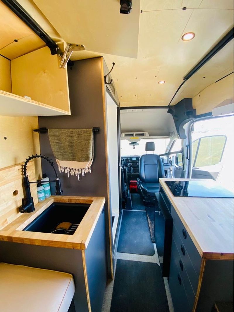 Picture 3/17 of a MUST SELL - moving back to Australia for sale in Portland, Oregon