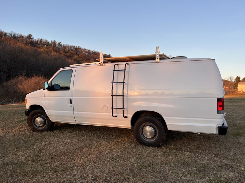 Picture 5/5 of a Camper van for sale in Saylorsburg, Pennsylvania