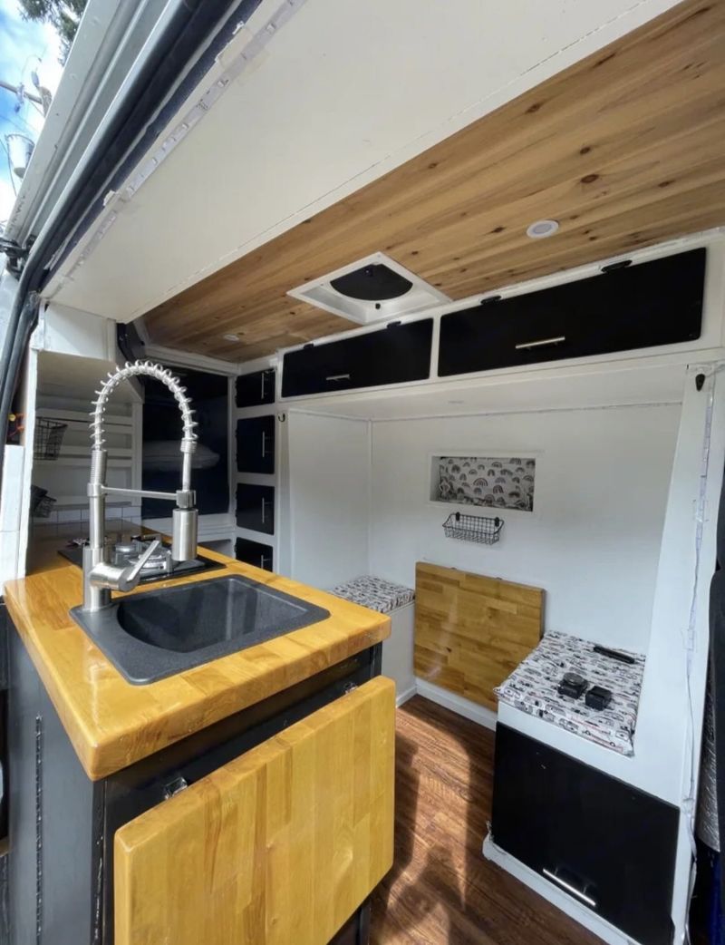 Picture 2/39 of a 2014 Ram Promaster 3500 for sale in Seattle, Washington