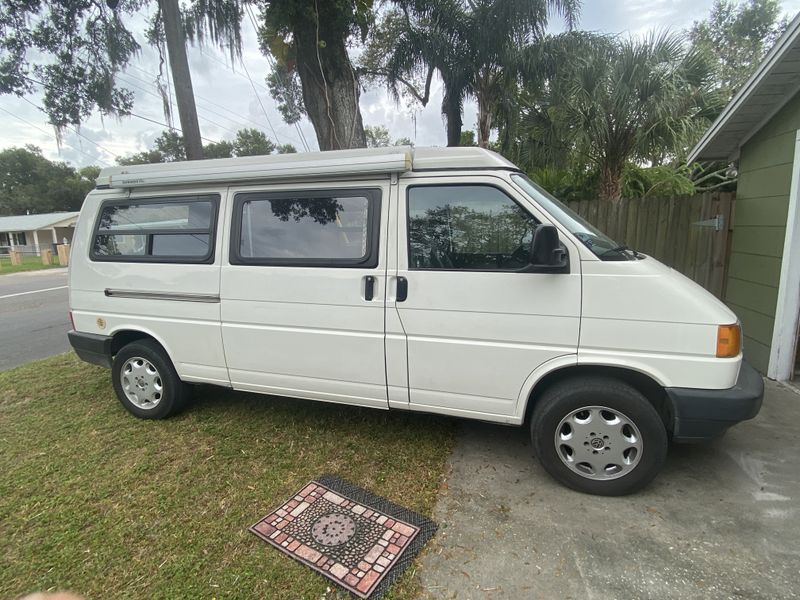 Picture 1/8 of a 1995 vw eurovan winnebago 2.5l 5 cyl, 5spd manual for sale in Tampa, Florida