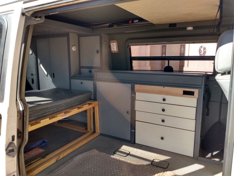 Picture 5/15 of a 1995 Eurovan Camper, 5 speed for sale in Sierra Vista, Arizona