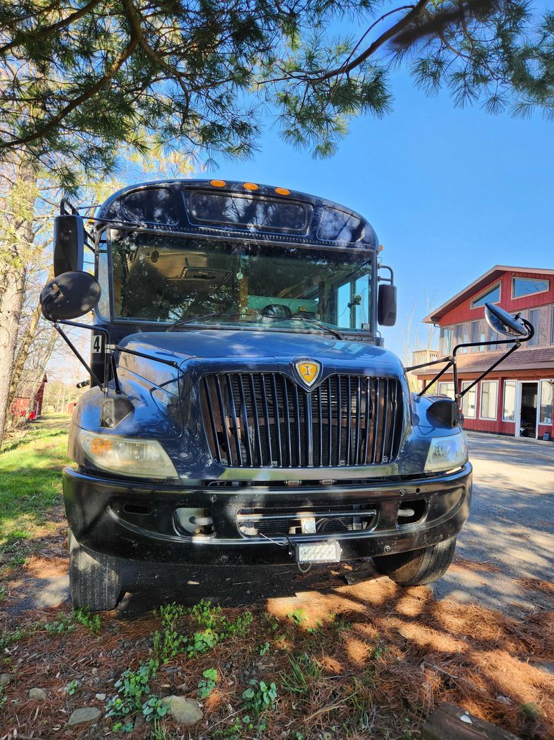 Picture 4/17 of a 2006 International CE300 Skoolie for sale in Rome, Pennsylvania