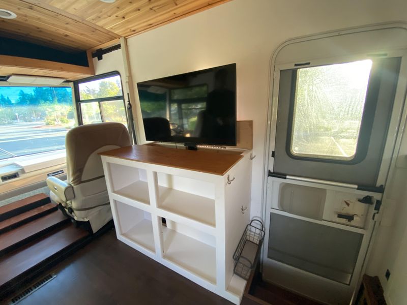 Picture 3/14 of a Class A RV Tiny House for sale in San Jose, California