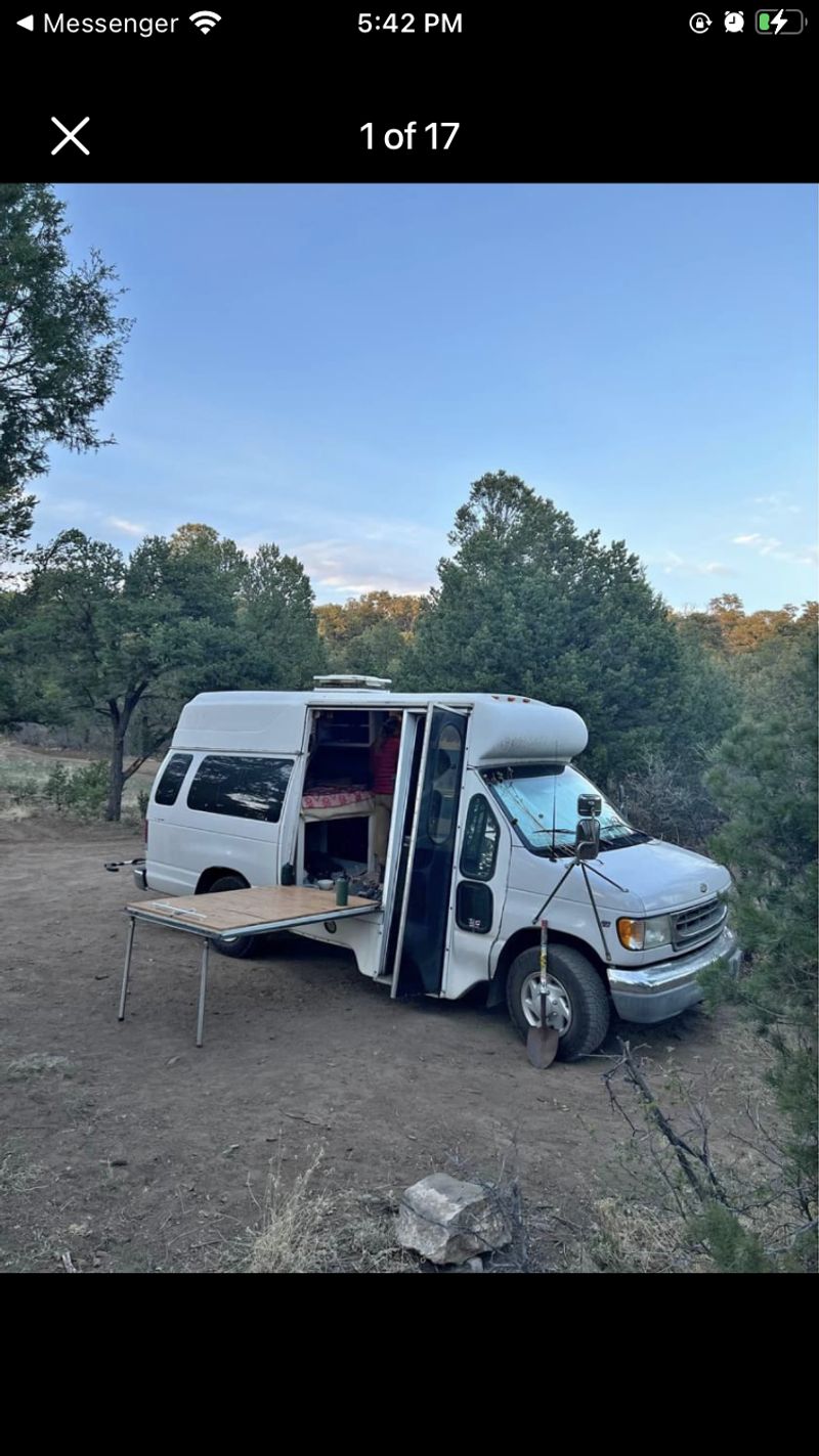 Picture 5/6 of a 2001 ford  for sale in Albuquerque, New Mexico