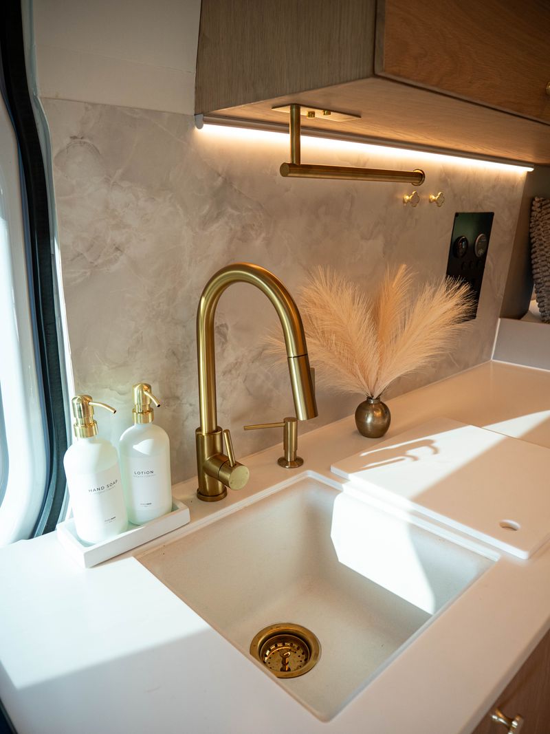 Picture 4/30 of a Brand new Mercedes Sprinter 170" with shower! for sale in Sacramento, California
