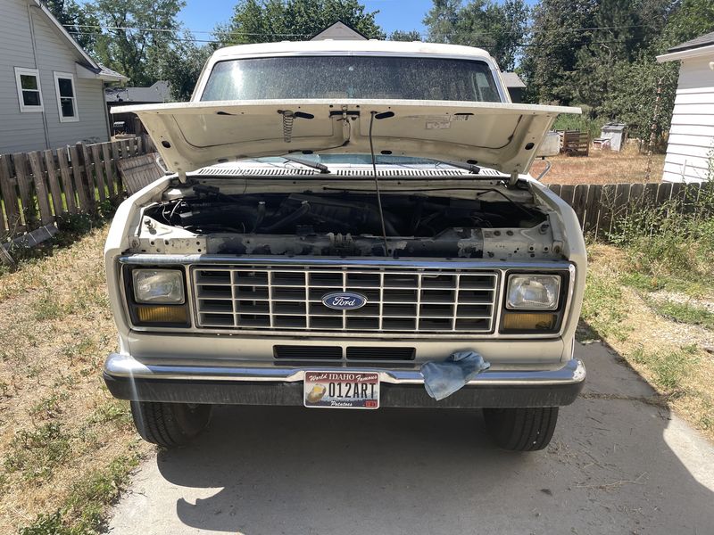 Picture 4/14 of a 1991 Ford Econoline E350, Club Wagon XLT for sale in Boise, Idaho