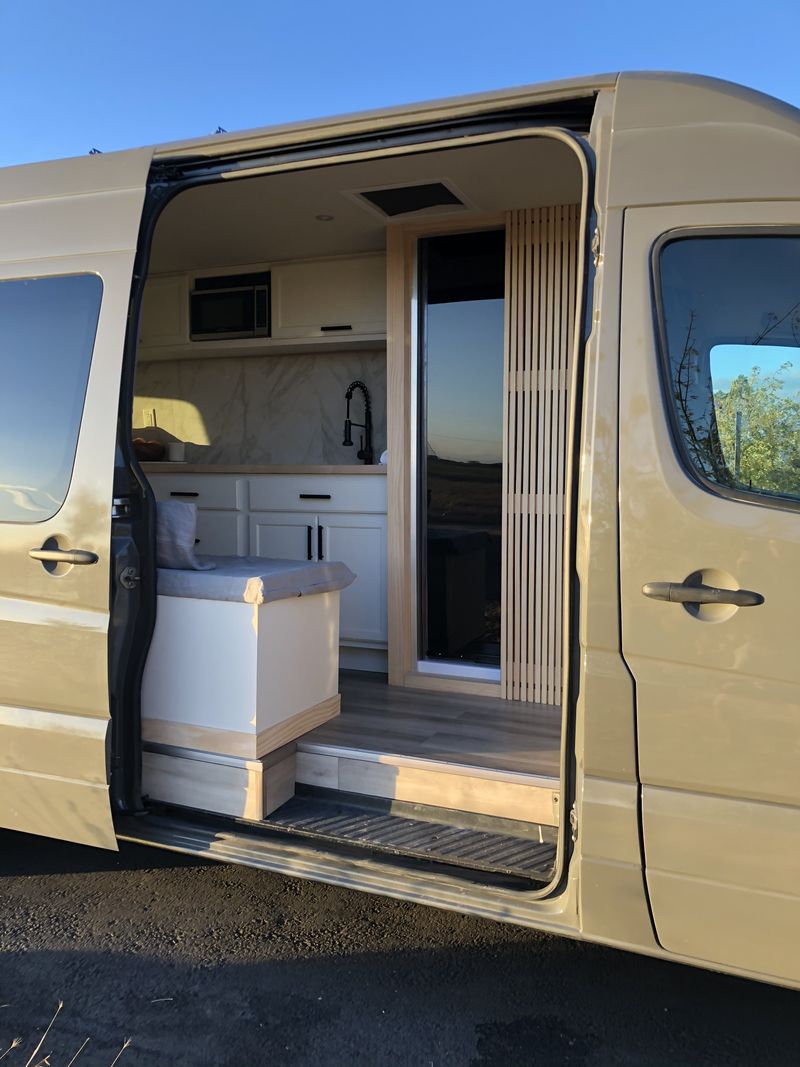 Picture 5/17 of a Off-grid Sprinter Van for sale in Chicago, Illinois