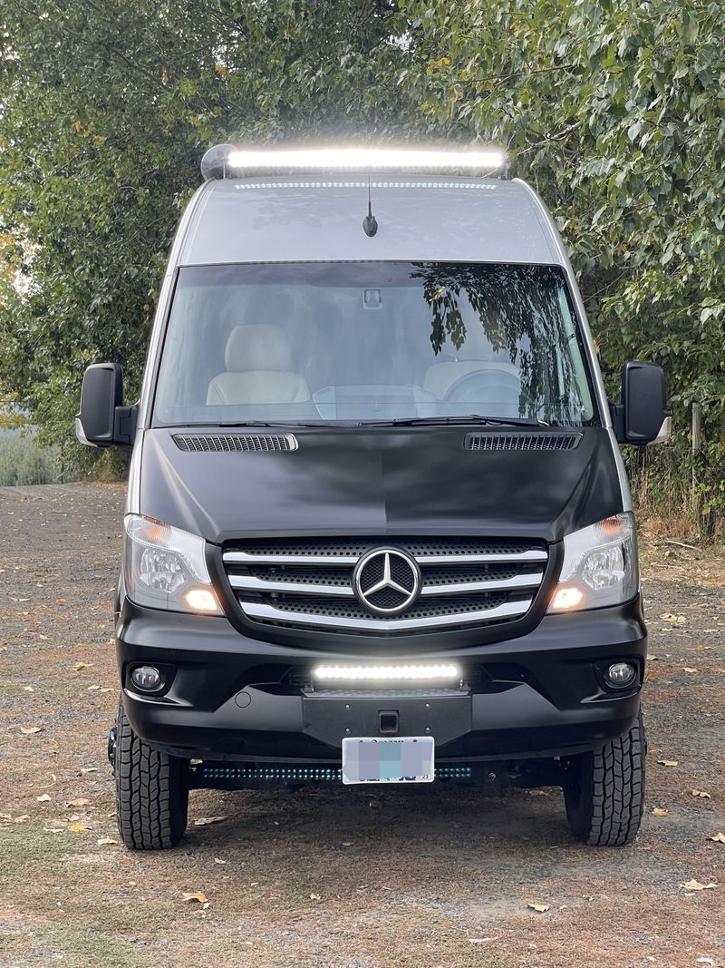 Picture 3/21 of a Winnebago ERA X  Sprinter 3500 4x4 170 EXT WB  for sale in Hood River, Oregon
