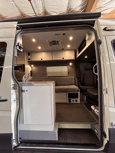 Picture 5/37 of a 2016 Sprinter 144 HR 4x4 - Sportsmobile Conversion for sale in Mesa, Arizona