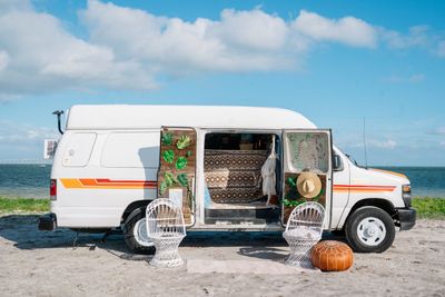 Photo of a Camper Van for sale: 2009 high top surf van 🌊🚐🏄🏼‍♀️ ford econoline 250