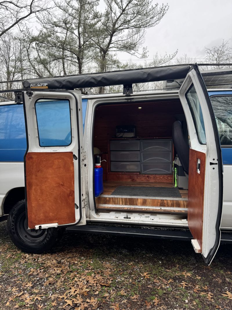 Picture 4/12 of a 2008 Ford Econoline Camper Van for sale in Carbondale, Illinois