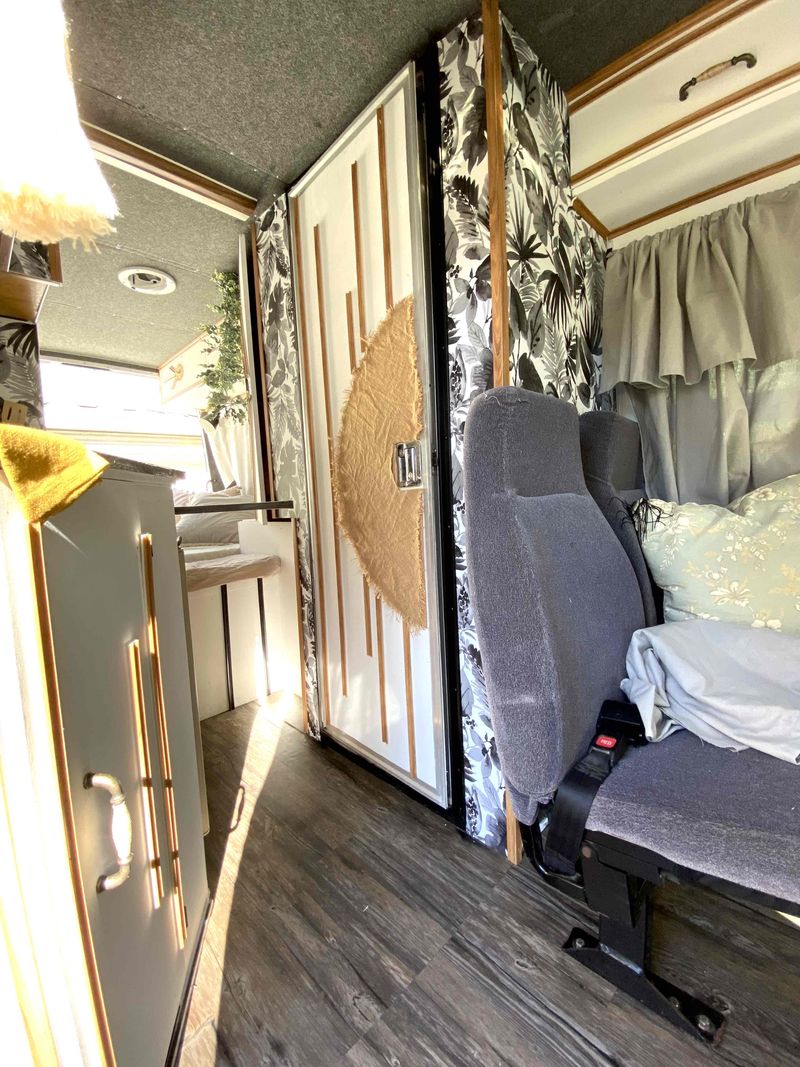 Picture 1/13 of a 2006 Dodge Sprinter Campervan for sale in Long Beach, California