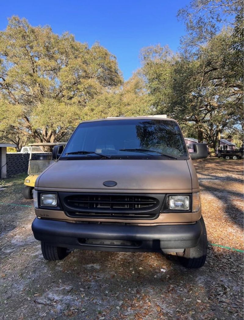 Picture 4/18 of a 1999 Ford Ecoline campervan for sale in Greenville, South Carolina