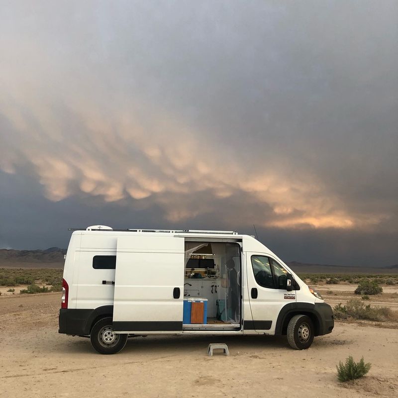 Picture 1/11 of a 2014 Ram Promaster 2500 Campervan for sale in Palm Harbor, Florida