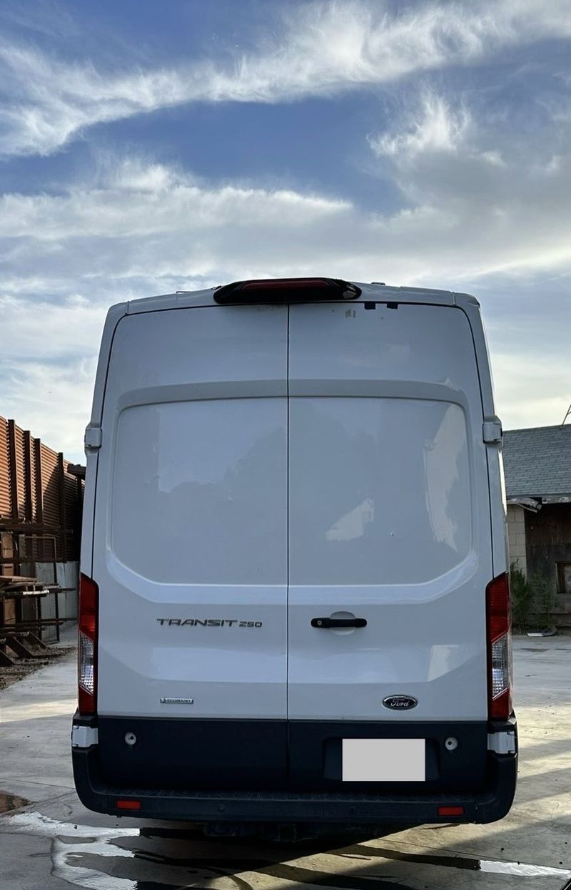 Picture 2/10 of a 2018 Ford Transit 250 WB High Roof for sale in Draper, Utah