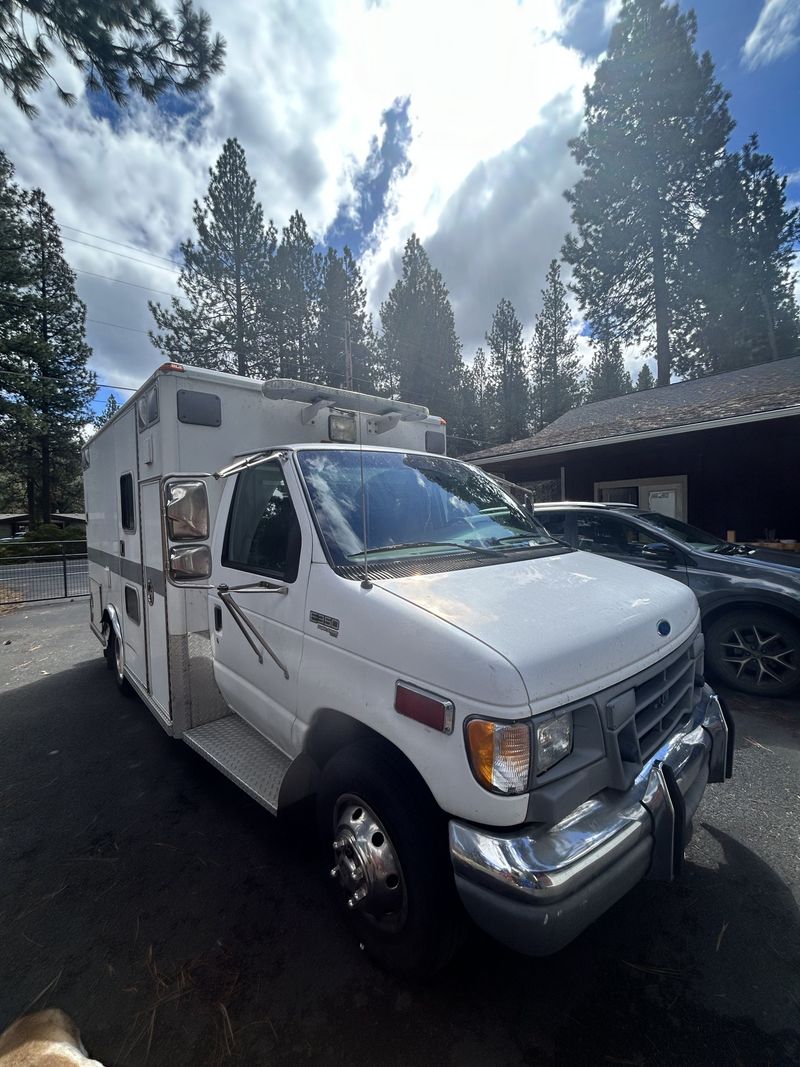 Picture 4/10 of a 1997 Ford E350 Converted Ambulance for sale in Rockville, Utah