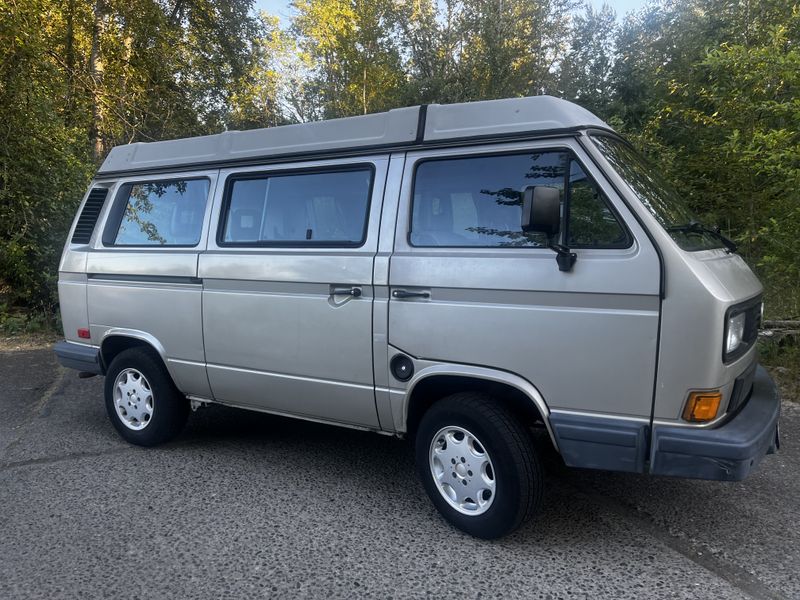 Picture 4/20 of a 1990 Volkswagon Vanagon Westfalia for sale in Seattle, Washington