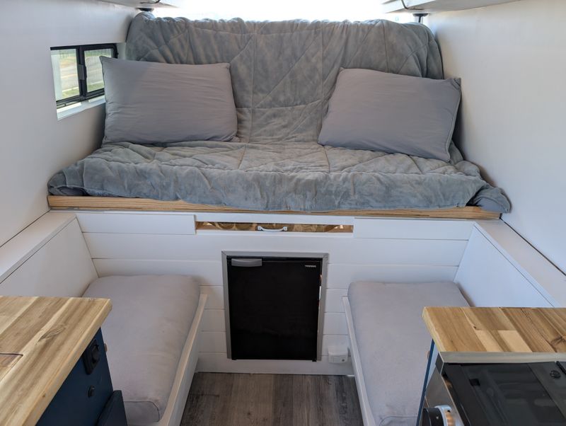 Picture 4/15 of a 2019 Ford Transit 250 for sale in Durango, Colorado