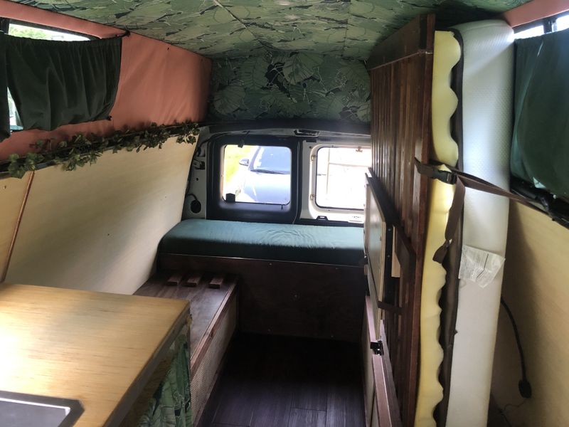 Picture 3/18 of a 1997 Club Wagon Campervan for sale in Brookings, South Dakota