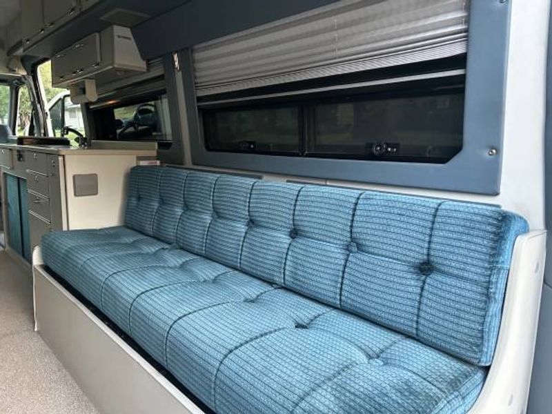Picture 5/24 of a 2006 Dodge Sprinter Sportsmobile  for sale in Houston, Texas