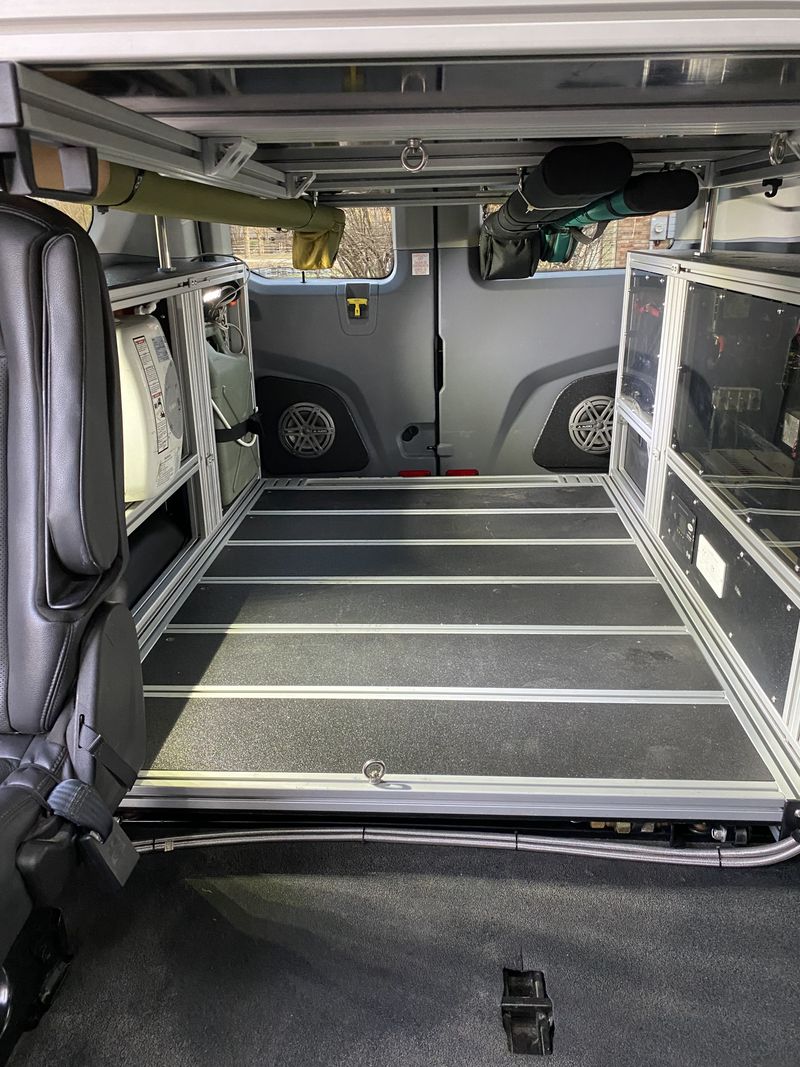 Picture 4/12 of a 2019 Transit 4x4 Off-Grid Modular Build for sale in Mckinney, Texas