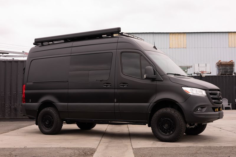 Picture 1/27 of a 2019 Mercedes Sprinter 4x4 RB Deluxe Touring for sale in Santa Fe Springs, California