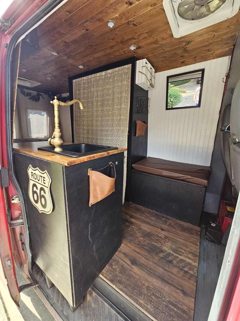 Picture 4/24 of a 2006 Dodge (Mercedes) Sprinter 2500 140" for sale in Lodi, California