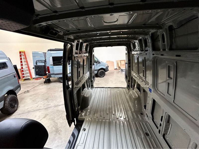 Picture 3/4 of a 2021 Mercedes-Benz sprinter 2500 for sale in Phoenix, Arizona