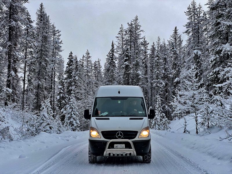 Picture 3/28 of a 2012 Mercedes Benz | Built for 4 Seasons | Indoor Shower for sale in Seattle, Washington