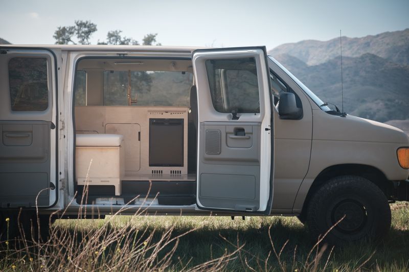 Picture 1/30 of a 2007 Ford e350 xlt econoline Passenger extended van for sale in Simi Valley, California