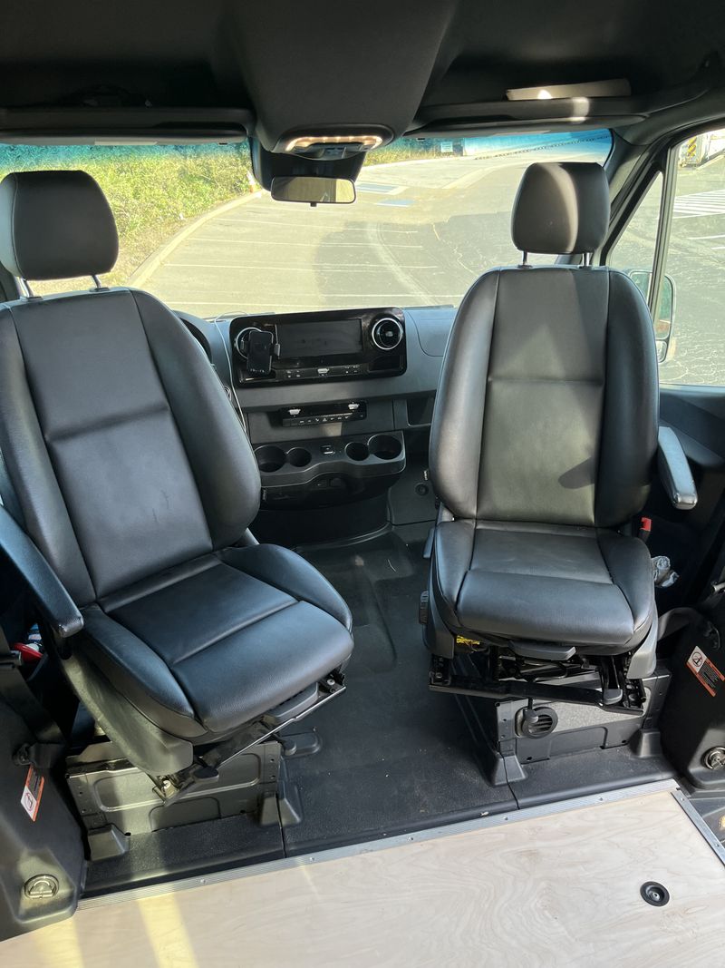 Picture 2/25 of a 2020 Sprinter 2500 High-Top 4x4 for sale in San Francisco, California