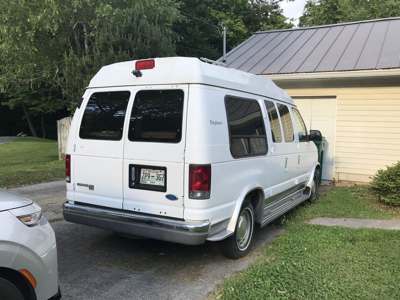 Picture 3/16 of a 1996 Explorer Econoline Conversion Van (E-150) for sale in Knoxville, Tennessee