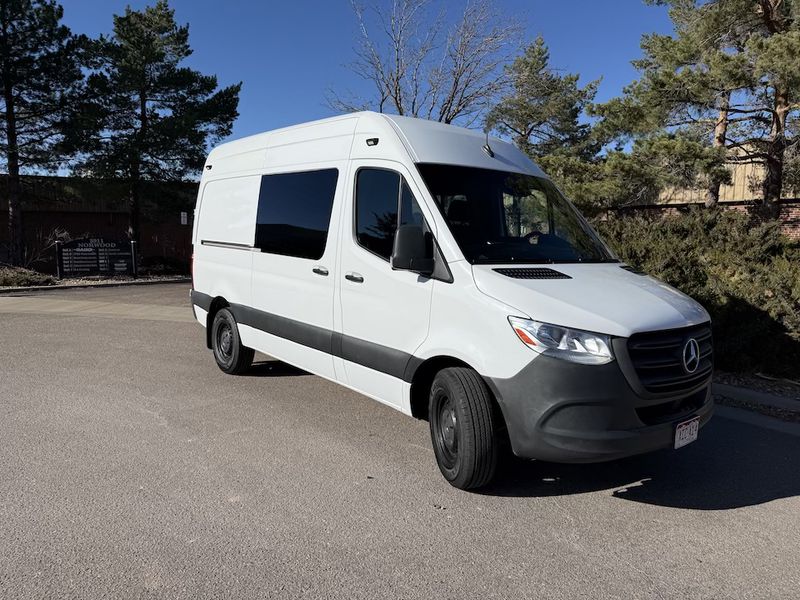 Picture 2/17 of a 2021 Mercedes Benz – Financing Available! for sale in Littleton, Colorado