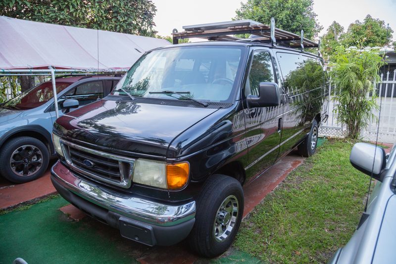 Picture 2/24 of a "El Torro Negro", 2006 Ford Econoline Campervan for sale in Orlando, Florida