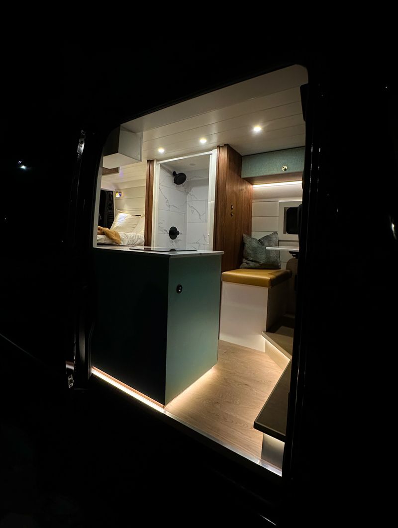 Picture 3/24 of a Luxury Adventure – Off-Grid AC/Heat, Tons of Power for sale in Kansas City, Missouri