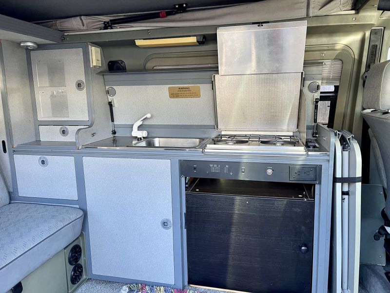 Picture 5/14 of a 1995 VW Eurovan camper for sale in Seattle, Washington