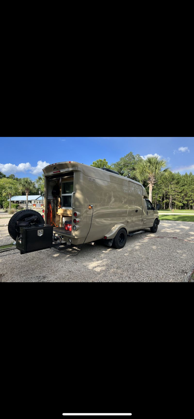 Picture 1/33 of a 2010 Chevrolet G3500 HighTop DRW camper van for sale in Homosassa, Florida