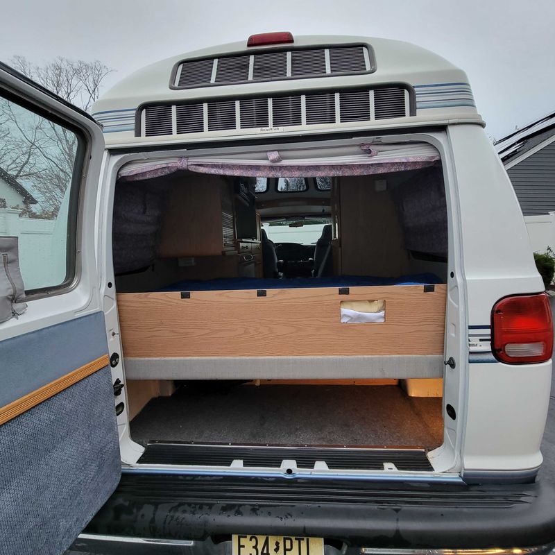 Picture 5/12 of a 2002 Dodge Roadtrek 170 Popular for sale in Atlantic Highlands, New Jersey