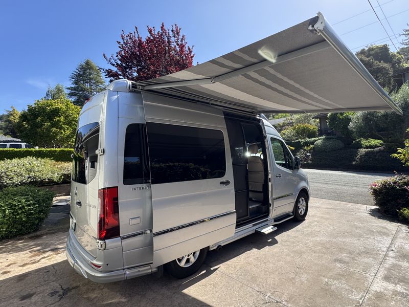 Picture 4/16 of a 2020 Sprinter Airstream Interstate 19 for sale in Santa Cruz, California