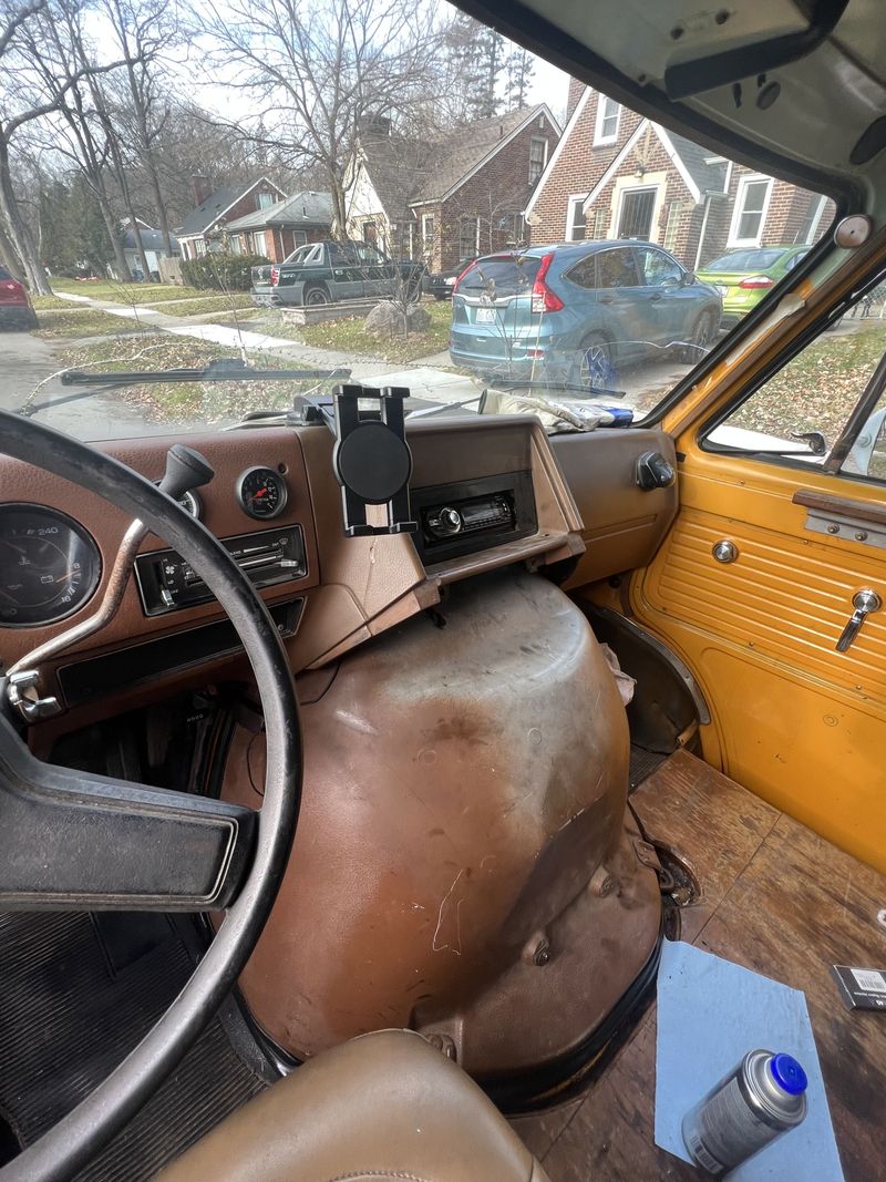Picture 4/7 of a PRICE DROP!! 1989 GMC Vandura SKOOLIE  for sale in Detroit, Michigan